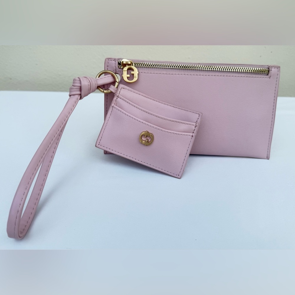 ๐ Stylish Pink Wristlet Wallet Set โ 2 Pieces! ๐ - Picture 11 of 16